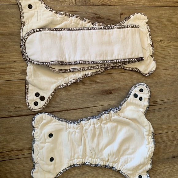 Various cloth diapers. - Picture 14 of 14